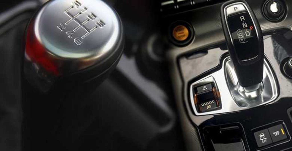 Automatic vs Manual Driving Lessons: Which Is Right for You?